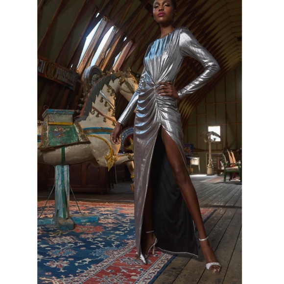 Jewel BADGLEY MISCHKA Silver Metallic Ruched Gown with High Slit Size 6 - Picture 1 of 9